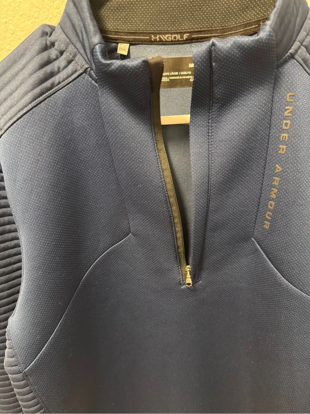 Under Armor Golf Cold Gear Navy Blue Structured Quarter-Zip Pullover. Men’s Med.
